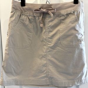 Cotton Skort size M Light Beige - Stretch waistband.
